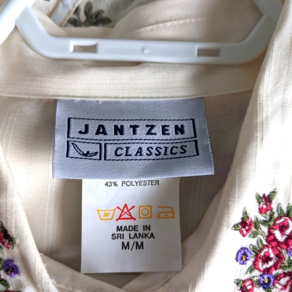 New Jantzen Classics Victorian Button Up Sleeves Cream Top Medium - Picture 11 of 14